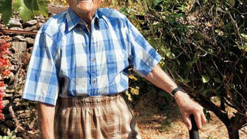 Мъж отказа химиотерапия и доживя до 102 г.