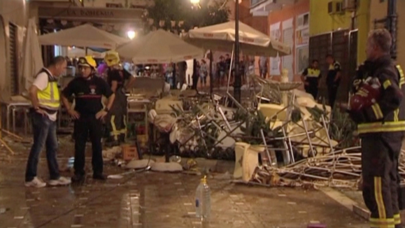 Служителка от взривилото се в Испания заведение спасила десетки от наранявания (СНИМКИ)