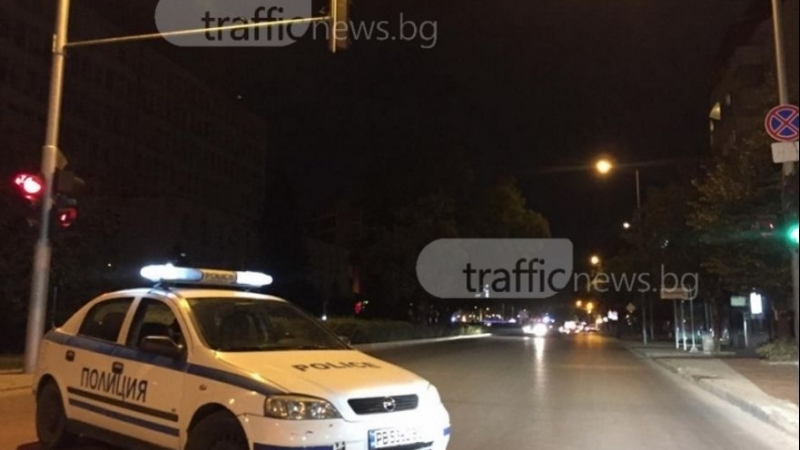 Посред нощ! В Пловдив почерня от полиция - спират се наред аудита и беемвета!