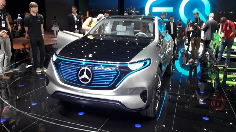 Това Mercedes ли е? Generation EQ е близо до произодството, но не е много типична за луксозния бранд