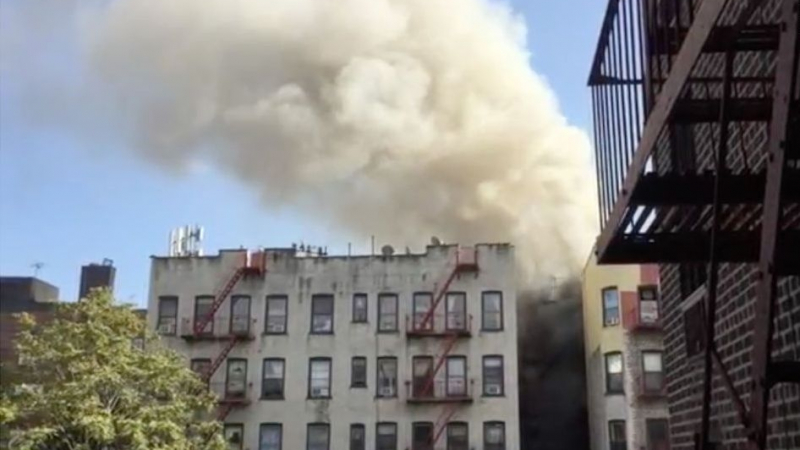 Взрив в сграда в Ню Йорк, има пострадали (ВИДЕО)