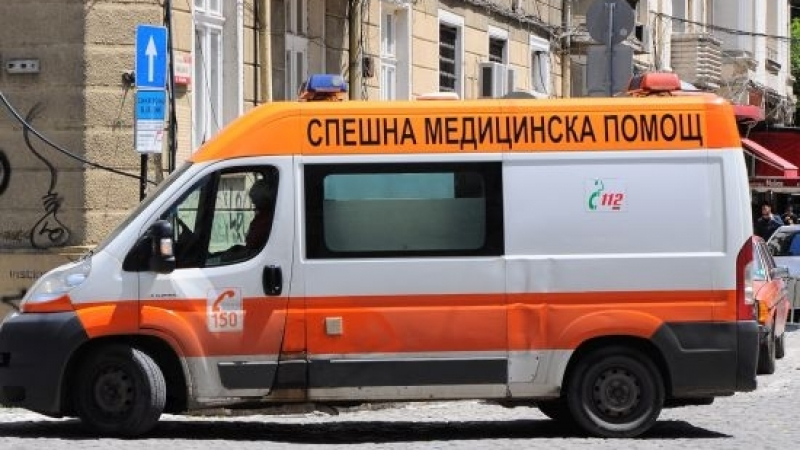 Трагедия: Издъхнало е момичето, което бе открито в центъра на София