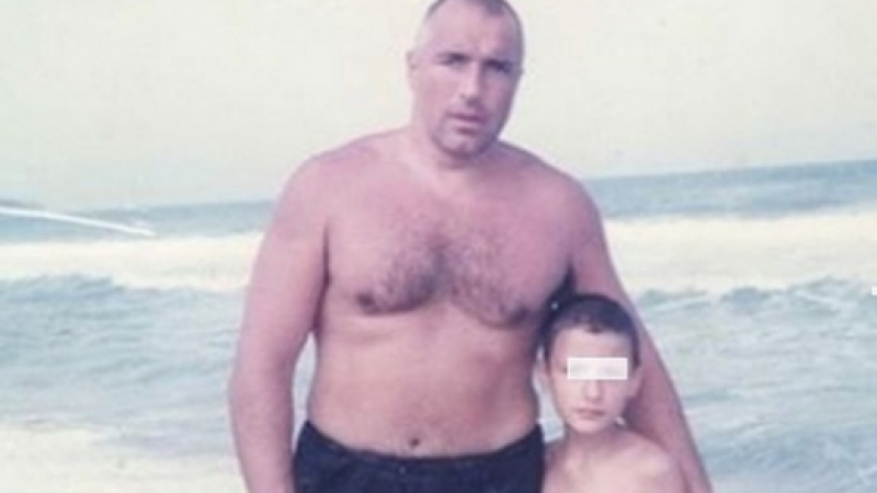 Белезниците щракнаха за убиеца на момчето от СНИМКАТА с Борисов