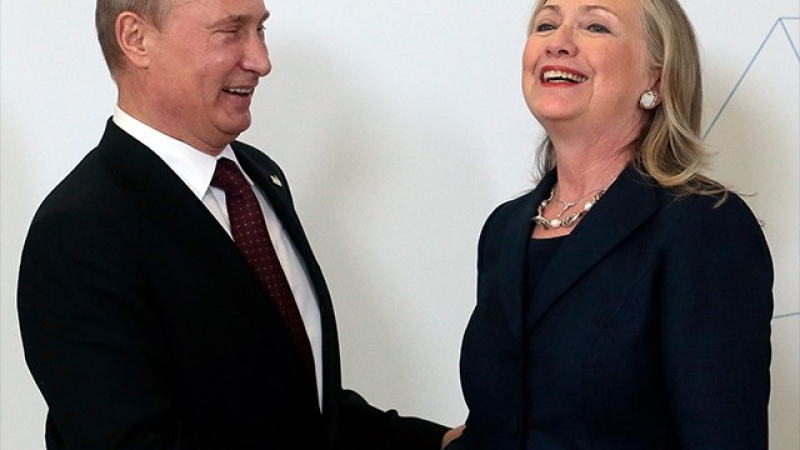 Fox News: Клинтън хвалила Путин преди предизборната кампания