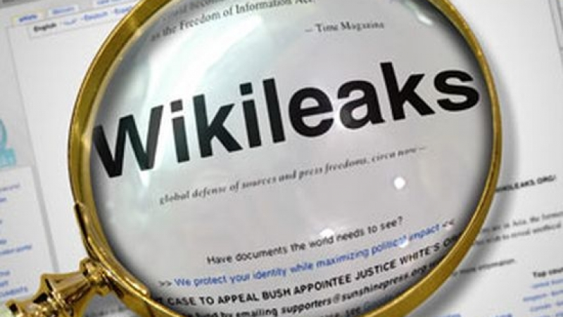 Скандал! Нови разкрития на "Уикилийкс" за кампанията на Клинтън, замесен е и Путин