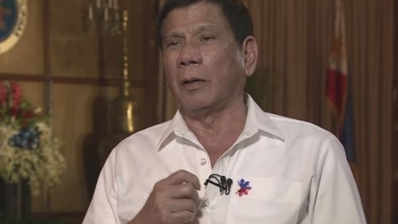 Кървавият президент на Филипините бил насилван от католически свещеник (ВИДЕО)