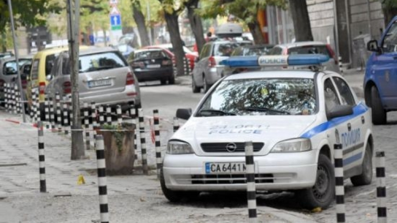 Кървав екшън в София! Мъже се клаха пред адвокатска кантора (СНИМКИ 18+)