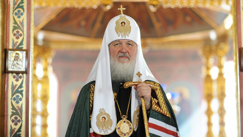 Руският патриарх призова към "свещена война" на среща с кралица Елизабет