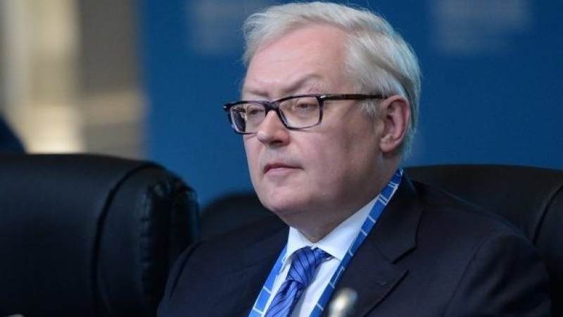Руски дипломат: Вашингтон очевидно иска "напълно да разруши" отношенията с Москва