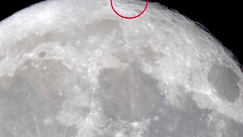 Астроном засне нещо необичайно на повърхността на Луната (ВИДЕО)