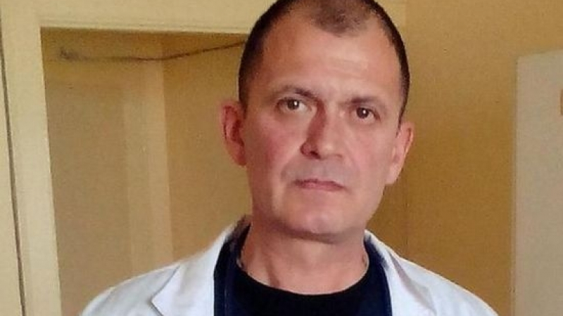 Голям скандал в Бургас! Хирург на литър ракия преглежда тежко болна
