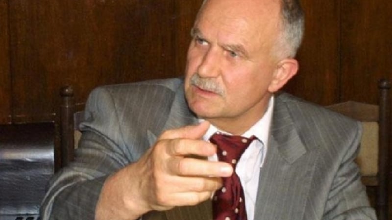 Проф. Филчев ексклузивно пред БЛИЦ: Президентът Радев е длъжен да издаде в срок указа за главния прокурор! 