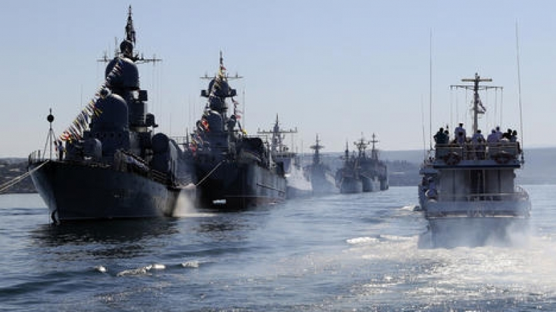 Руските кораби в Ла Манша напомниха на Лондон за "стария враг"