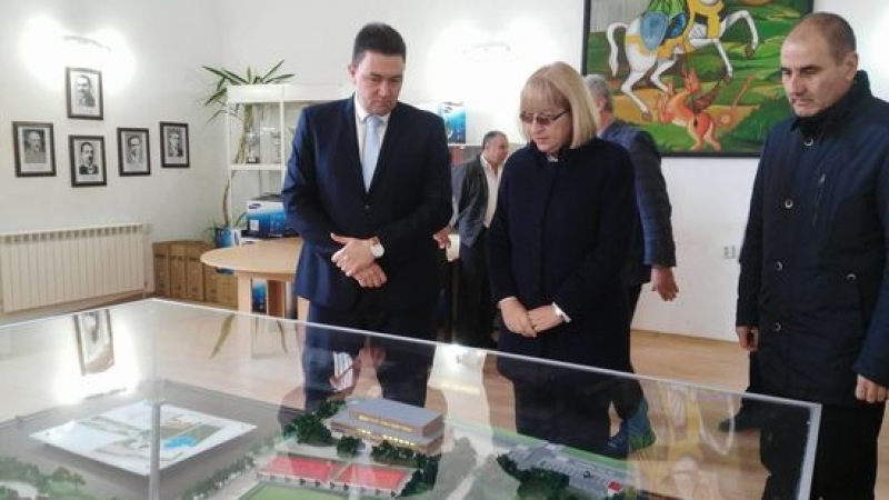 Цветан Цветанов в Петрич: Трябва да запазим доверието на европейските ни партньори, за да продължи развитието на България