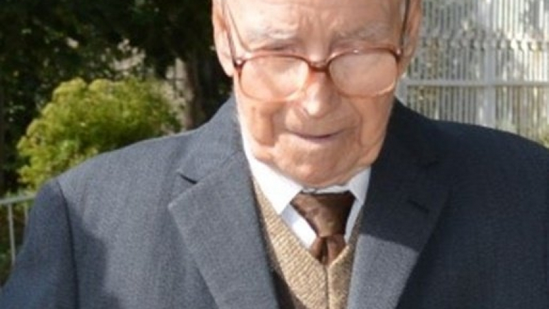 102-годишен дядо е рекордьор по гласуване
