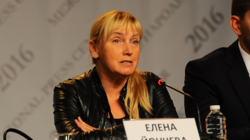 Елена Йончева с първи коментар след като напусна Радев