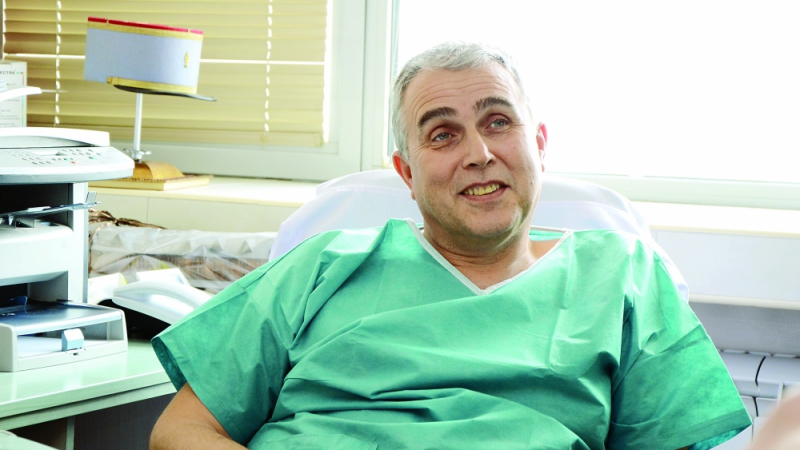 Проф. д-р Никола Владов: Трансплантацията е върхът в коремната хирургия