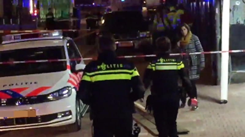 Кошмар в Амстердам! Мъж откри масова стрелба в центъра на града 