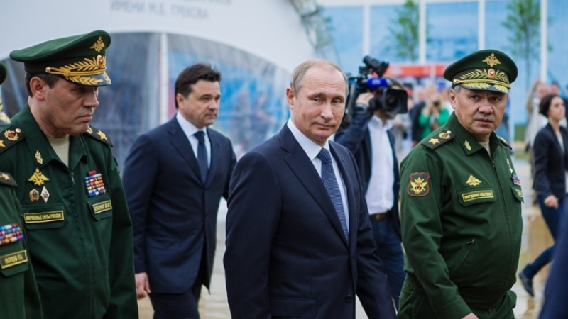 „Независимая газета“ разкри плановете на Путин за великата руска армия