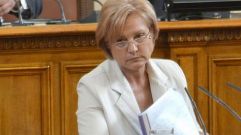 Менда Стоянова обясни защо ГЕРБ трябва да оттегли бюджет 2017-а  