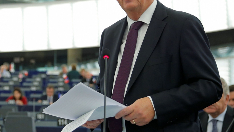 Жан-Клод Юнкер приветства избирането на Румен Радев за президент на България