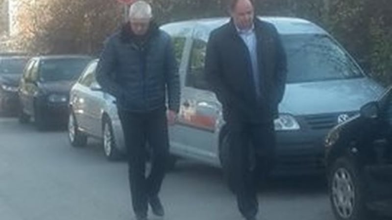 На пангара: Румен Овчаров пристигна в следствието, обвиняват го за АЕЦ "Белене"! (СНИМКИ)