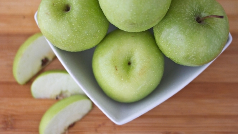 4 вкусни есенни рецепти с ябълки