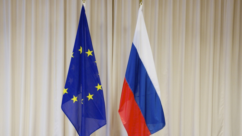 Политици и журналисти се възмутиха от резолюцията на ЕП срещу руските медии