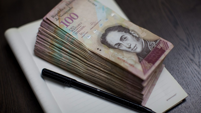 Венецуела пуска банкноти от 500 и 5000 боливара