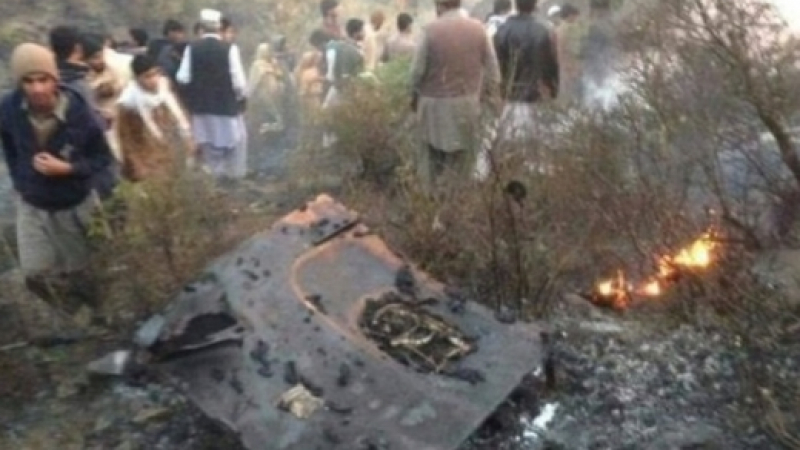 Нови зловещи подробности за разбилия се самолет в Пакистан  