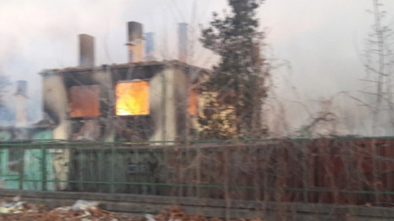Очевидец на взрива в Хитрино: Видях огнен стълб, от небето започнаха да валят камъни!