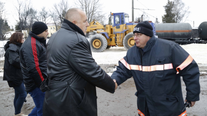 Борисов пред жителите на Хитрино: Със сигурност ще има възмездие! (СНИМКИ/ВИДЕО)