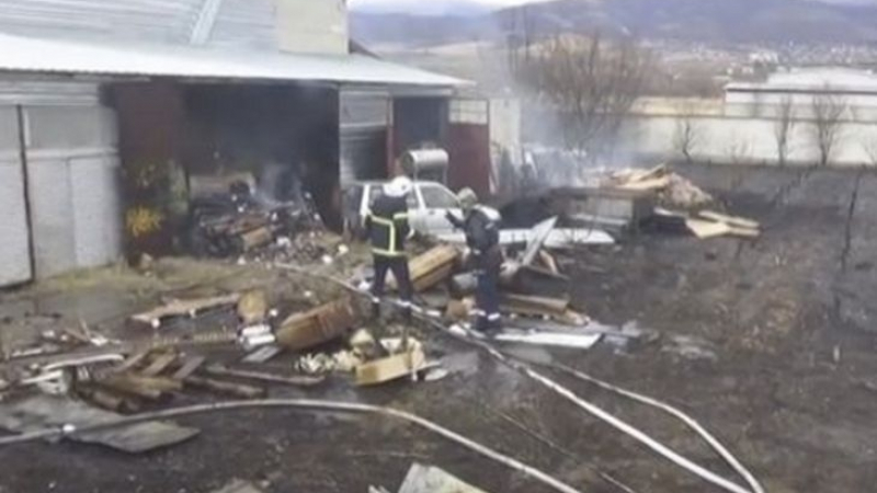 Пожарът в Коматево е изпепелил помощи за Хитрино (ВИДЕО) 