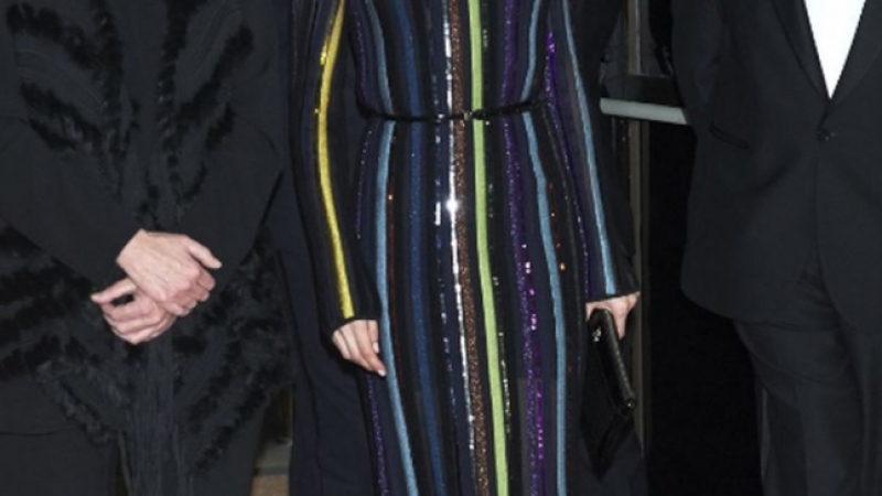 Кралица Летисия се появи на церемония с прозрачна рокля. Какво се видя? (СНИМКИ)