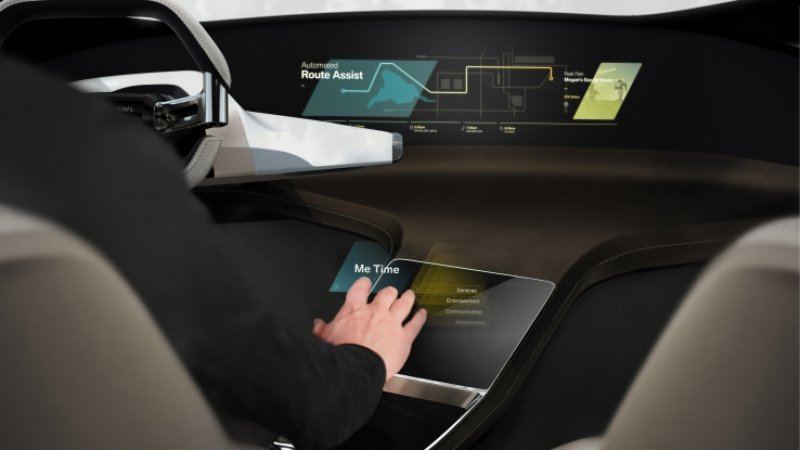 HoloActive Touch е виждането на BMW за интериора на бъдещето 
