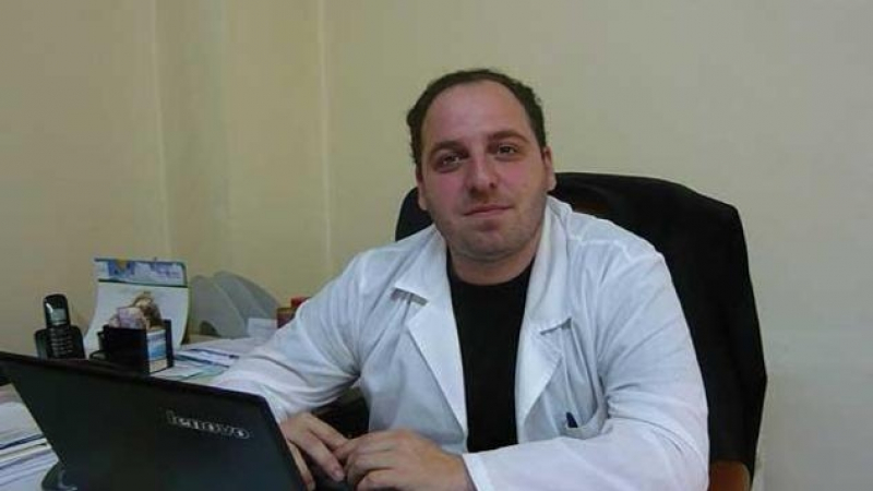 Шефът на болницата в Дупница остана сам, всички се отрекоха от него след скандал