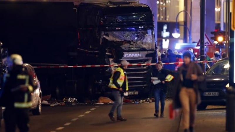 Мъртвият човек в камиона в Берлин е полски гражданин