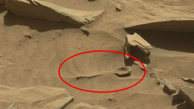 Мистерия: "Кюриосити" откри втора лъжица на Марс (ВИДЕО)