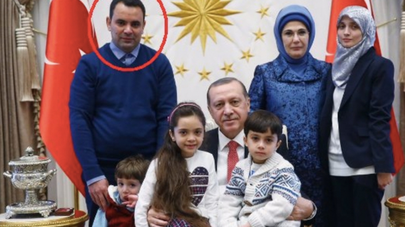 Разкритие! Таткото на срещналото се с Ердоган момиче се оказа сирийски бунтовник (СНИМКИ)