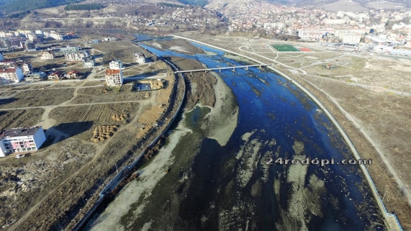 "Водното огледало" в Кърджали пресъхна (ВИДЕО)