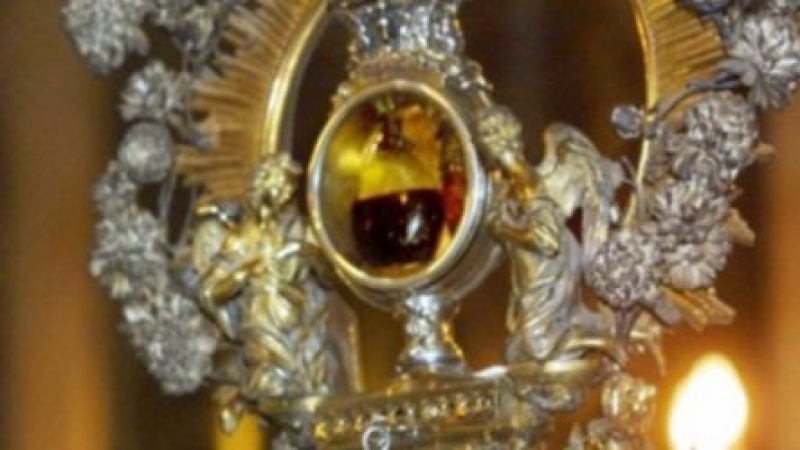 Знамение! Засъхналата кръв на св. Януарий не се втечни, Ватикана: Чака ни страшна година
