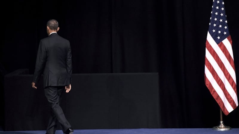 National Review: Демокрацията в САЩ се „изроди” в култ към личността на Обама 