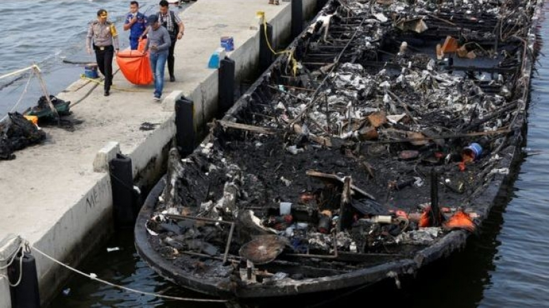 Огнен ад на ферибот взе живота на 23 души - има и много ранени (СНИМКИ)