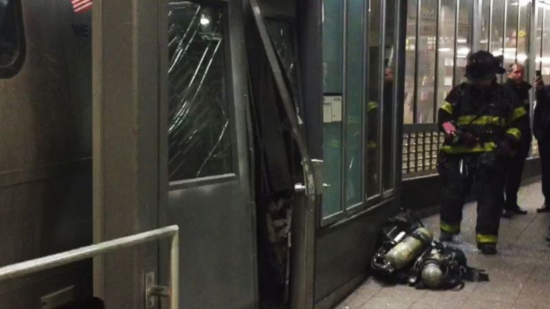 Жестока трагедия в Бруклин, дерайлира влак, има пострадали (СНИМКИ/ВИДЕО 18+)