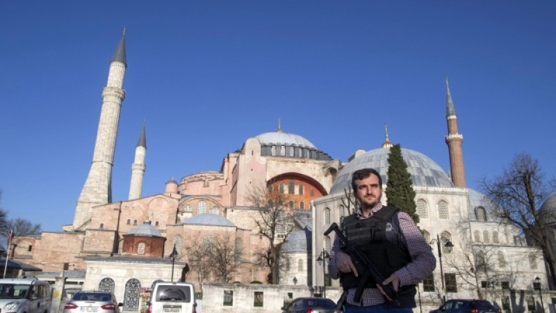 Срив на туризма в Истанбул