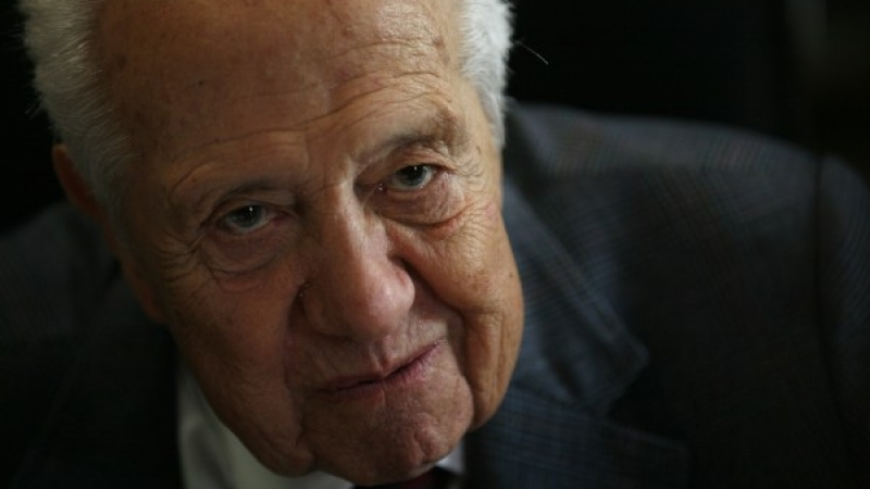  Почина бившият президент на Португалия 