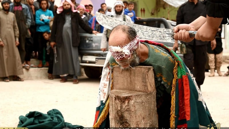 „Ислямска държава“ обезглави сириец по обвинение, че е практикувал магия