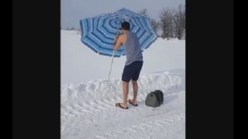 Релакс при -16: На плаж в снега в Банкя (ВИДЕО)