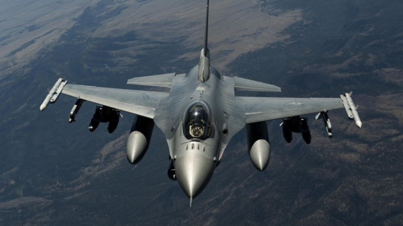 Напрежение в небето над Сирия: Американски военни пилоти обвиняват руските си колеги в опасно сближаване