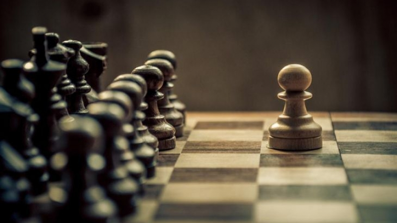 Как да спечелим игра на шах в два хода (ВИДЕО)